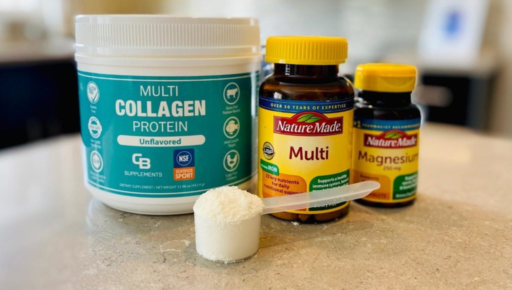Collagen powder scoop with multivitamin