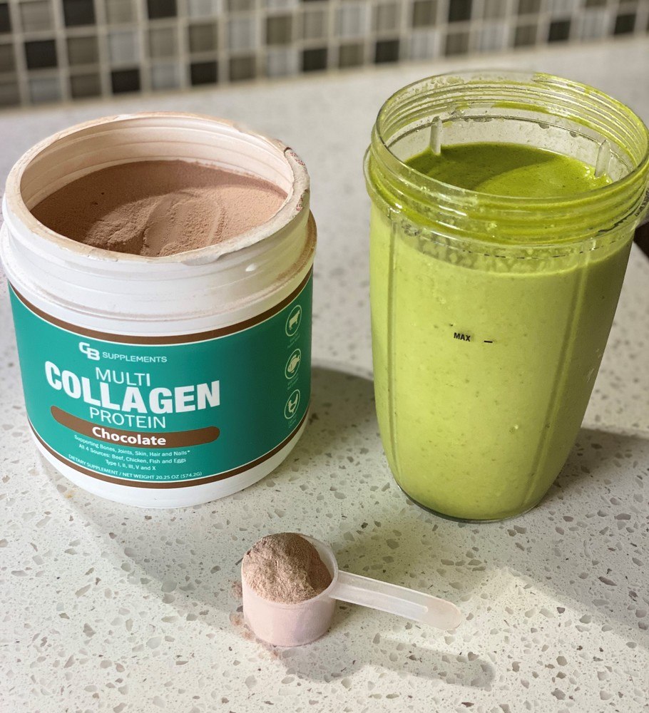 multi-collagen-protein-powder-chocolate-with-green-smoothie Chocolate Multi Collagen Protein Powder mixed with Green Smoothie